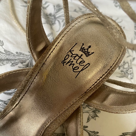 Kate & Mel gold heels - Picture 4 of 8